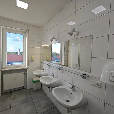 아파트 Spacious Worker With Rooftop Terrace - Up To 21 Guests