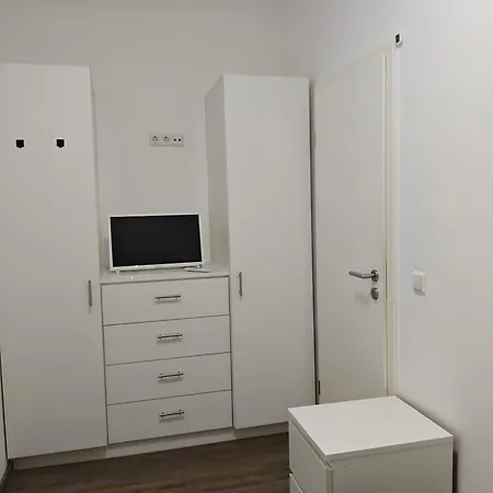 Spacious Worker With Rooftop Terrace - Up To 21 Guests * Ostringen