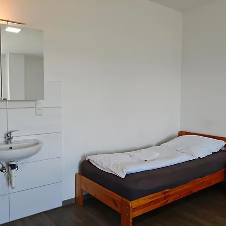 Spacious Worker With Rooftop Terrace - Up To 21 Guests 아파트