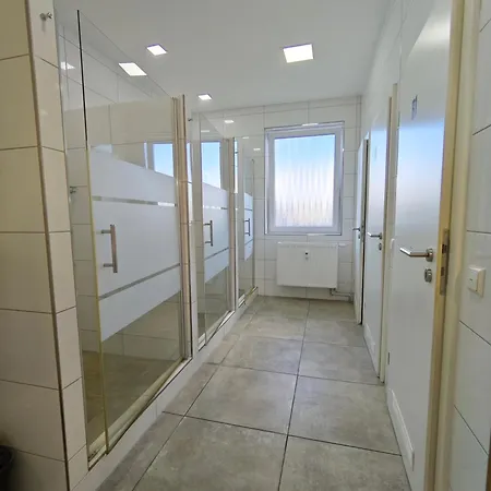 Spacious Worker With Rooftop Terrace - Up To 21 Guests 아파트